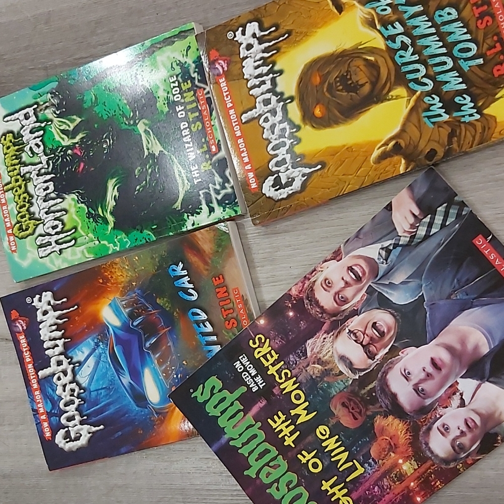 Set of 4 Goosebumps books